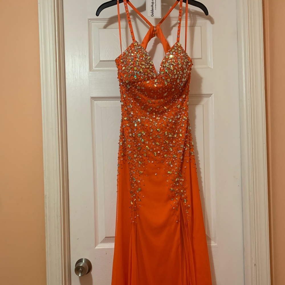 Prom Dress - Picture 2 of 5